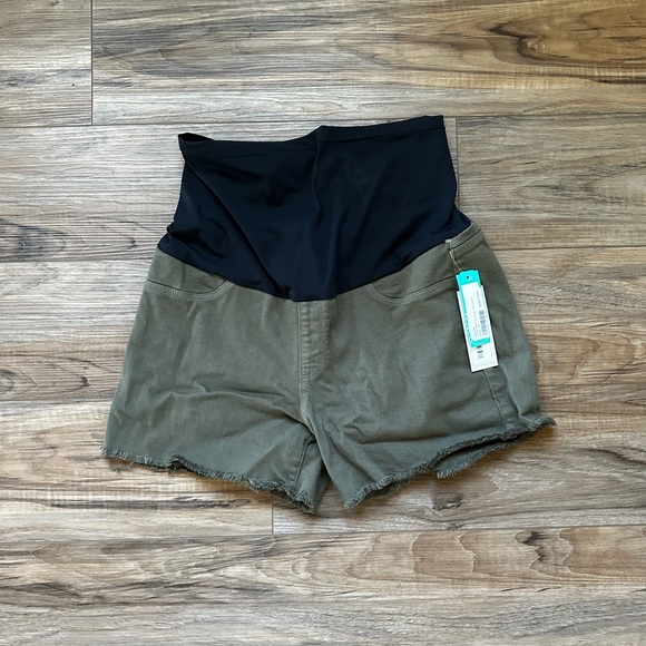 Just USA maternity shorts - Picture 4 of 4